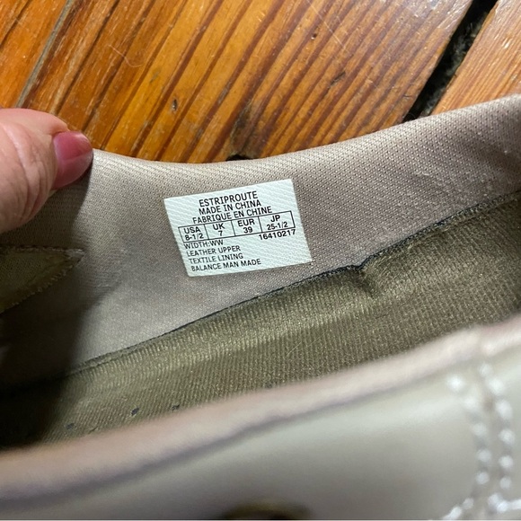 Easy Spirit Women's Triproute Clogs Size 8.5 WW Beige/Tan Leather Slip On Mule - Picture 9 of 13